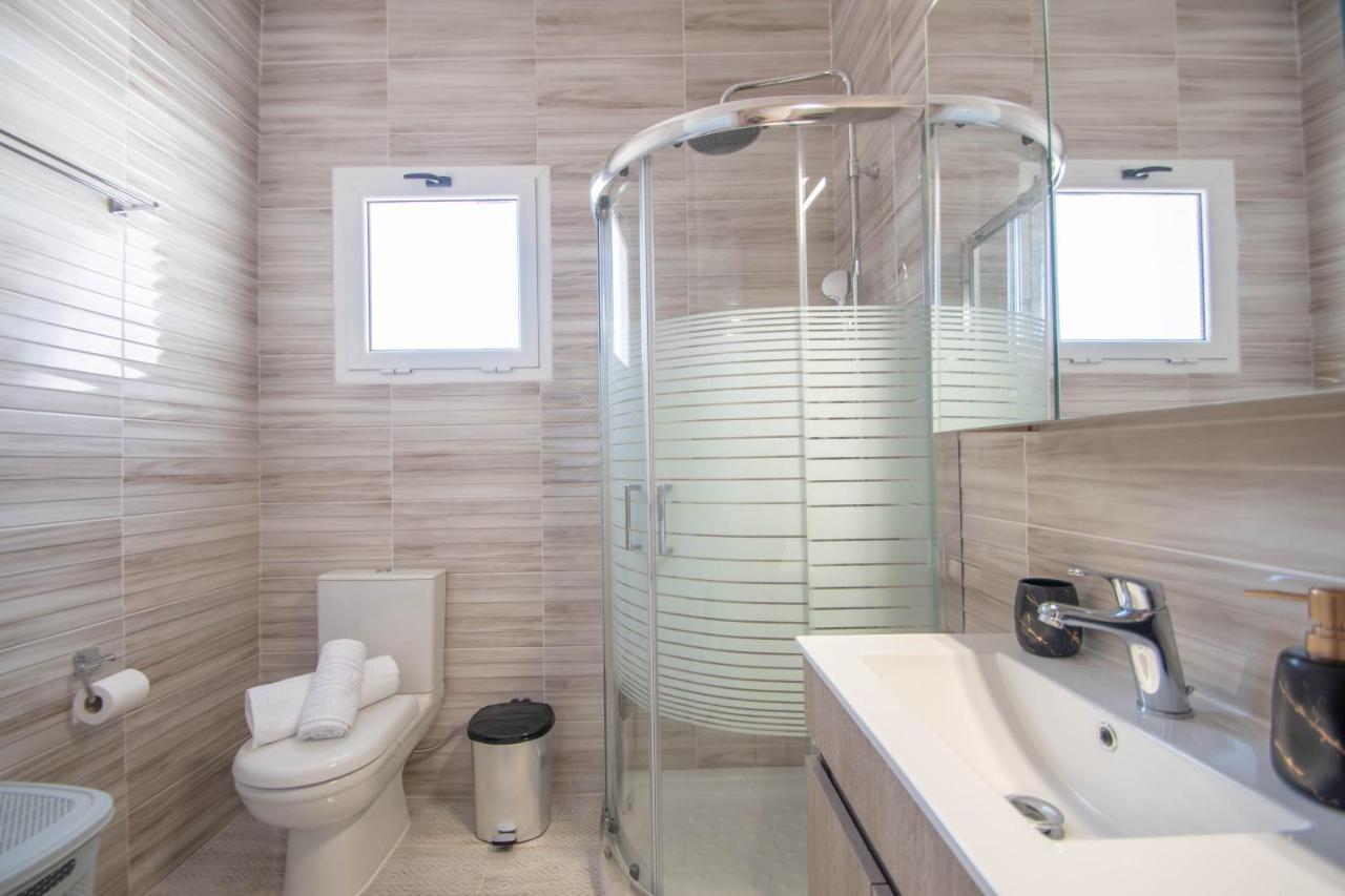 Tina'S Suite By "Elite" Planos  Luaran gambar