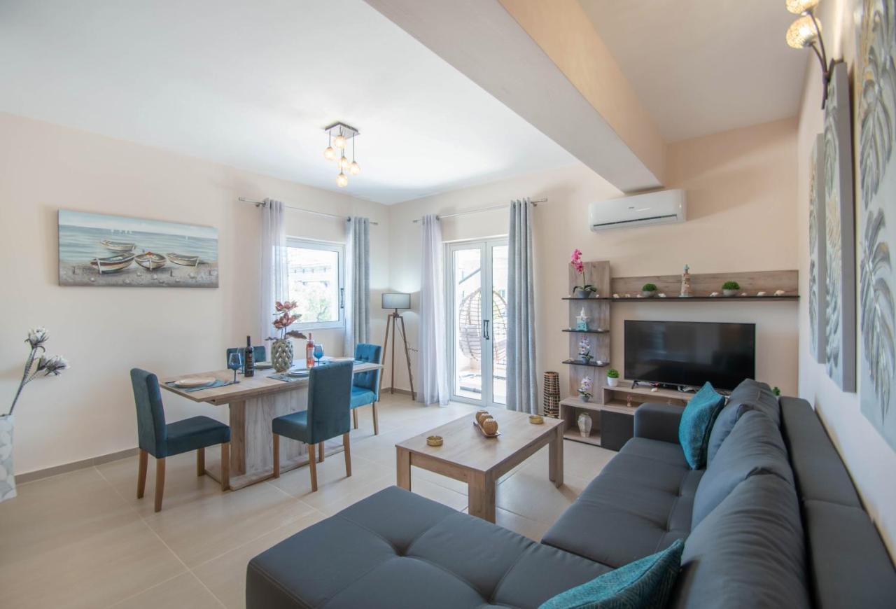 Tina'S Suite By "Elite" Planos  Luaran gambar